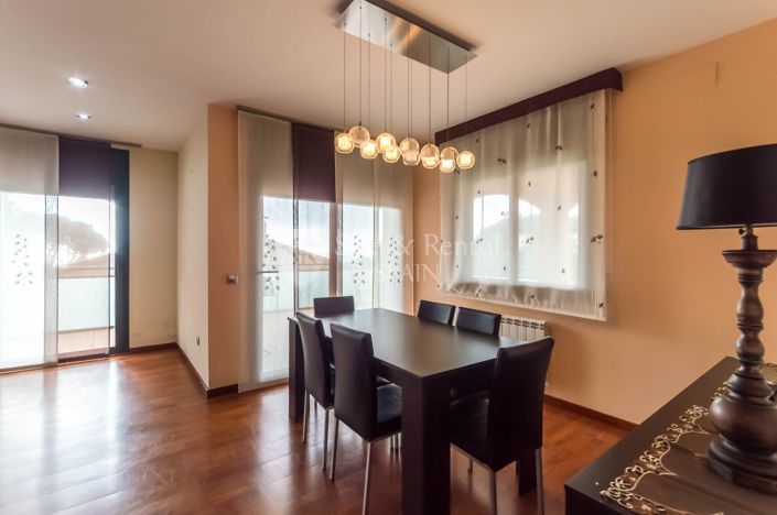 Image No.10-5 Bed Villa for sale