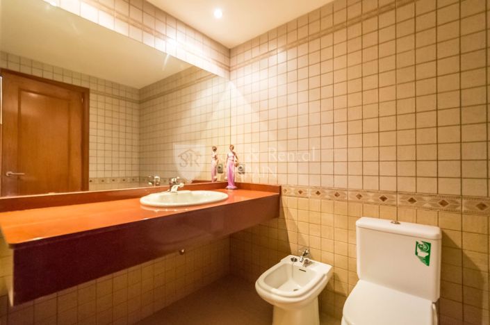 Image No.28-5 Bed Villa for sale