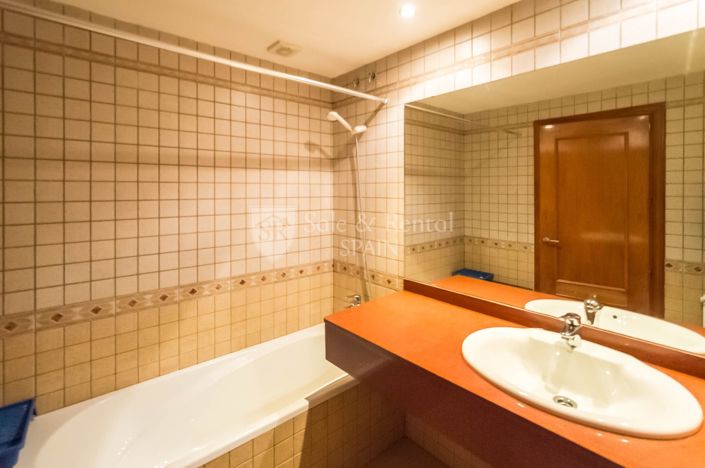 Image No.29-5 Bed Villa for sale