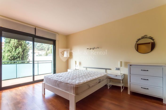 Image No.37-5 Bed Villa for sale