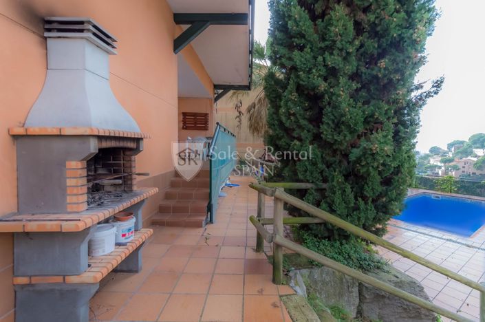 Image No.48-5 Bed Villa for sale