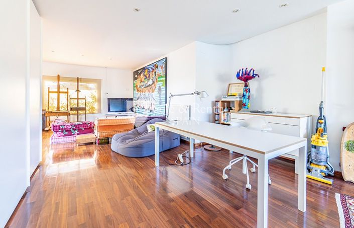 Image No.15-5 Bed Villa for sale