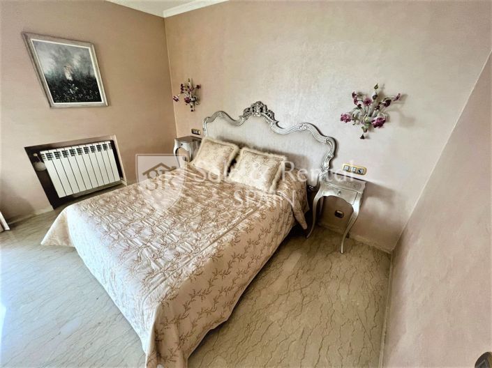 Image No.17-10 Bed Villa for sale