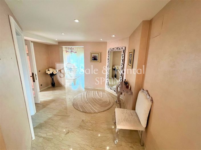 Image No.22-10 Bed Villa for sale