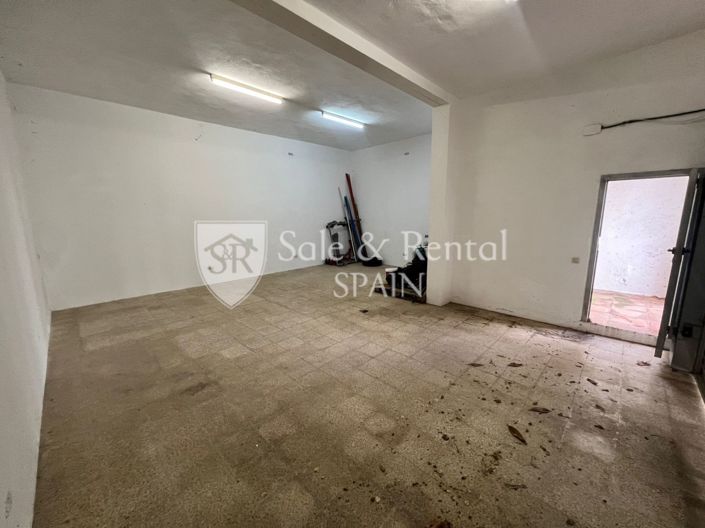 Image No.63-10 Bed Villa for sale