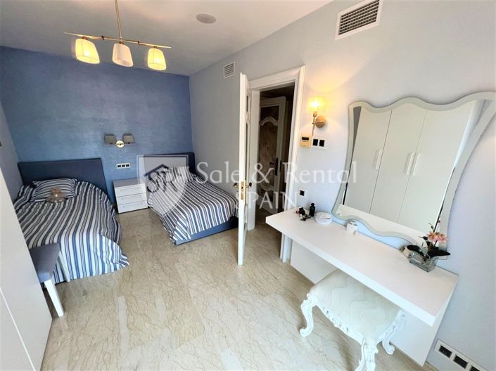 Image No.89-10 Bed Villa for sale