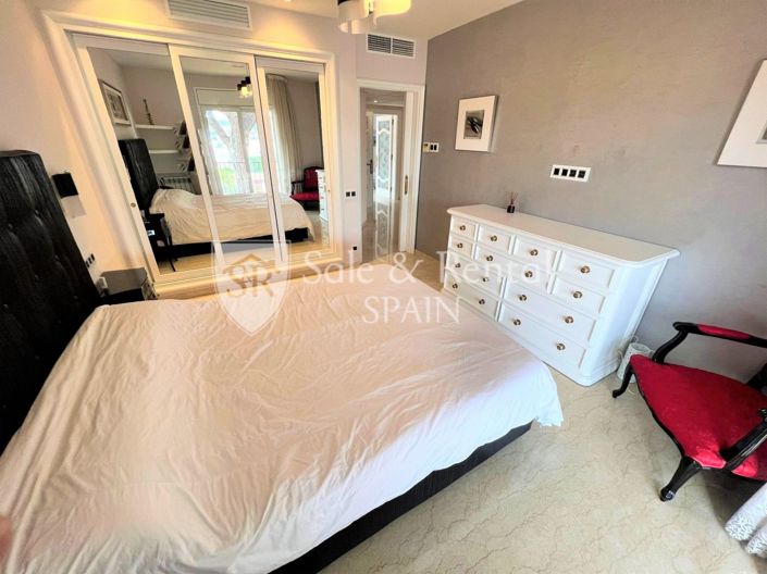 Image No.91-10 Bed Villa for sale