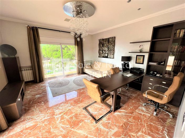 Image No.92-10 Bed Villa for sale