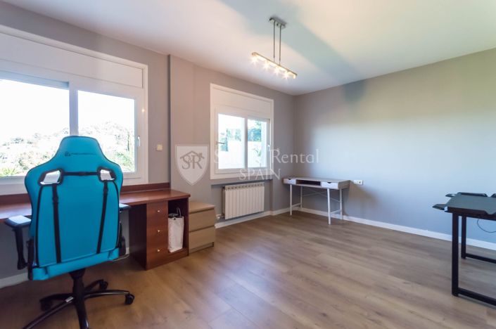 Image No.19-3 Bed Villa for sale