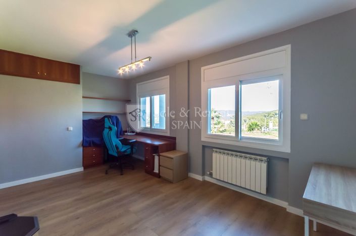 Image No.20-3 Bed Villa for sale