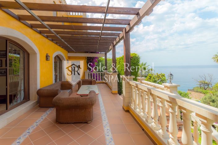 Image No.3-5 Bed Villa for sale