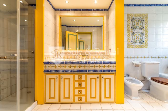 Image No.30-5 Bed Villa for sale