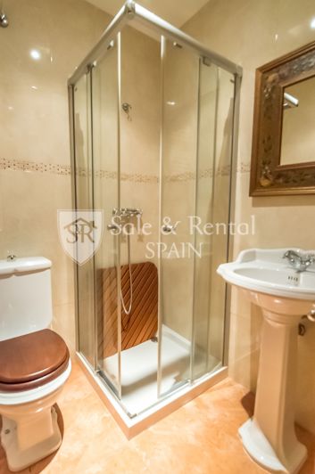 Image No.47-5 Bed Villa for sale