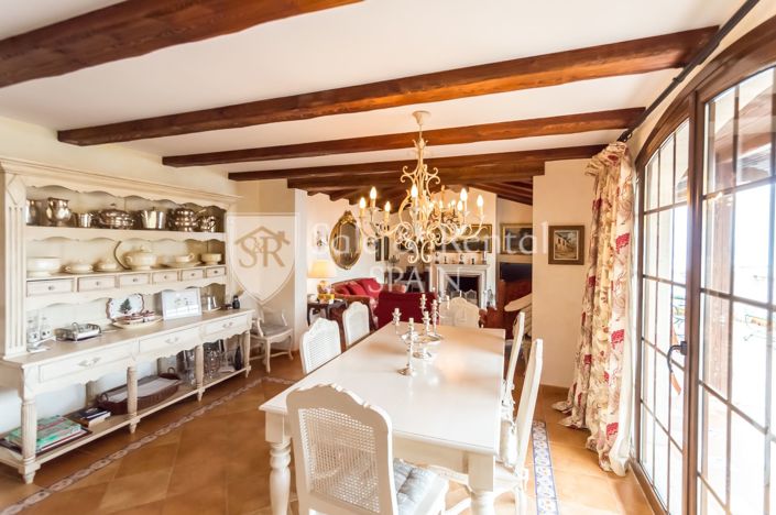 Image No.8-5 Bed Villa for sale