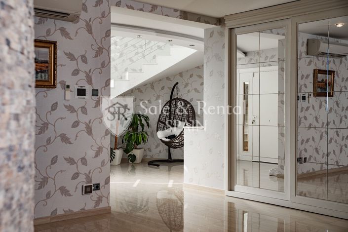 Image No.15-5 Bed Villa for sale