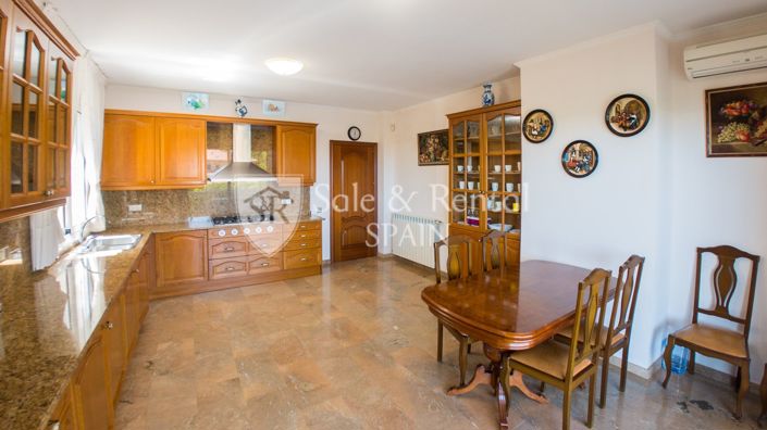 Image No.11-6 Bed Villa for sale