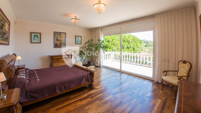 Image No.14-6 Bed Villa for sale