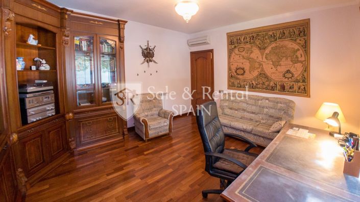 Image No.17-6 Bed Villa for sale