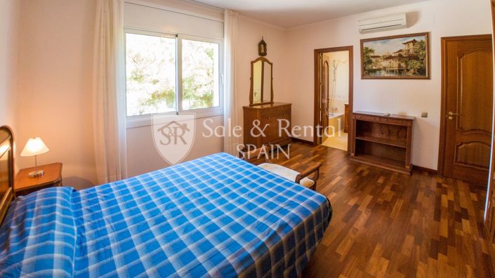 Image No.20-6 Bed Villa for sale