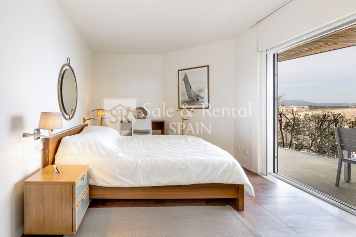 Image No.26-3 Bed Villa for sale