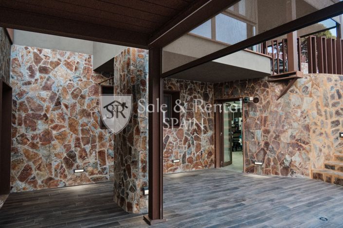 Image No.16-5 Bed Villa for sale