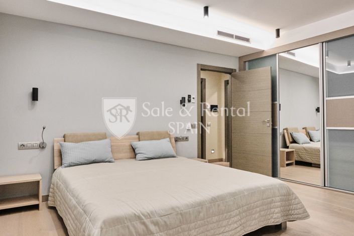 Image No.34-5 Bed Villa for sale