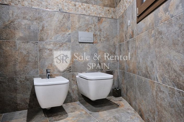 Image No.44-5 Bed Villa for sale