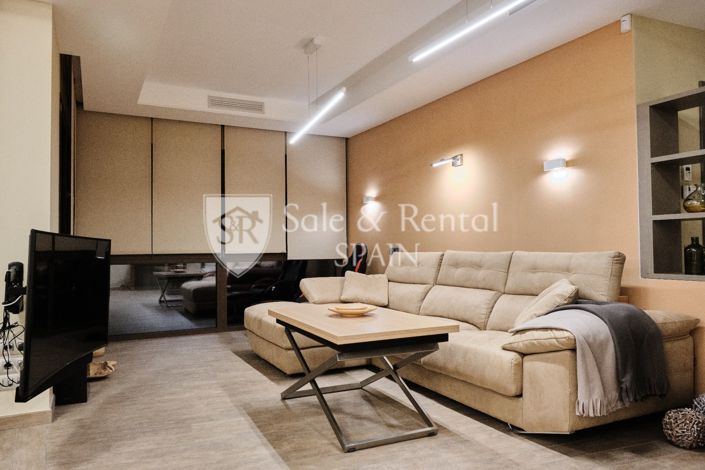 Image No.50-5 Bed Villa for sale