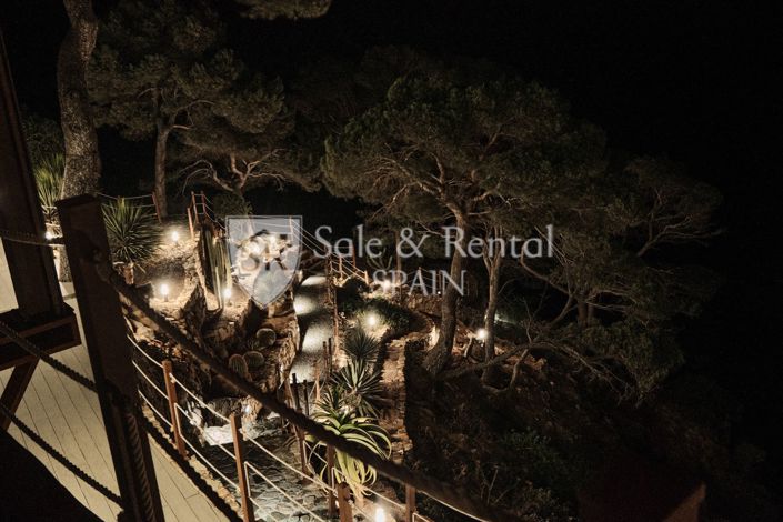 Image No.70-5 Bed Villa for sale