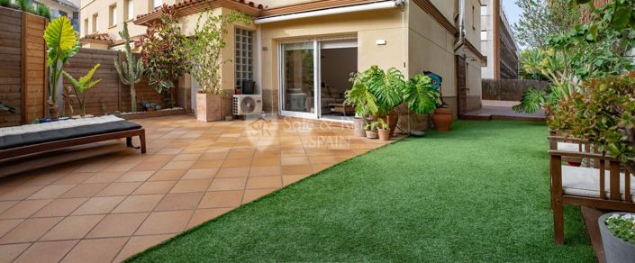 Image No.2-4 Bed Property for sale