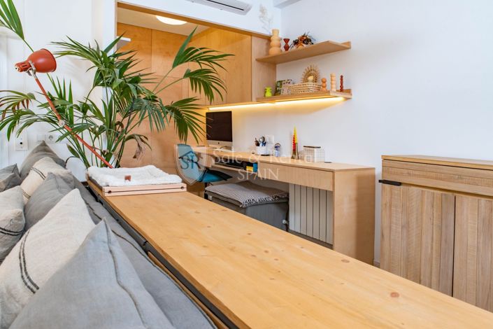 Image No.20-4 Bed Property for sale