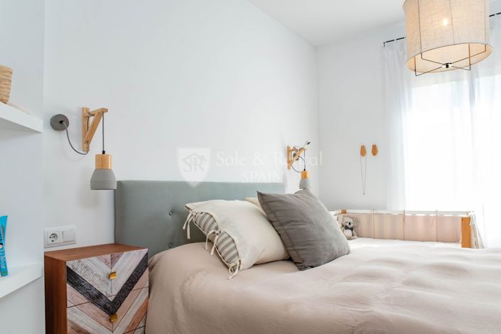 Image No.25-4 Bed Property for sale