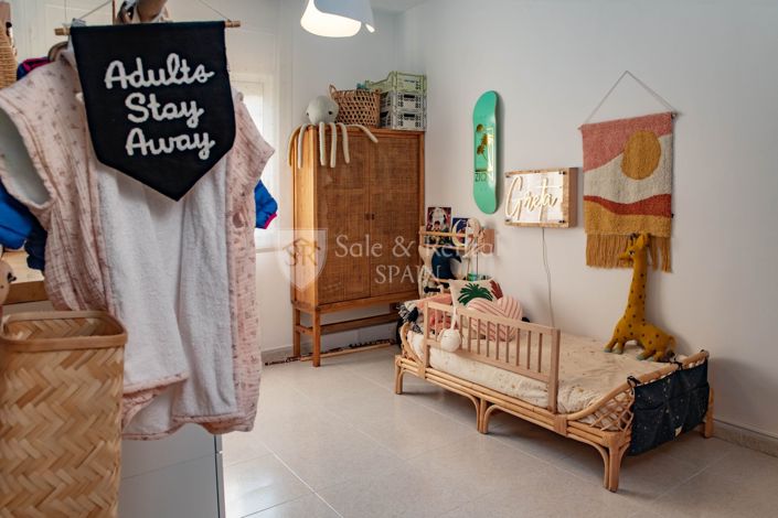 Image No.31-4 Bed Property for sale