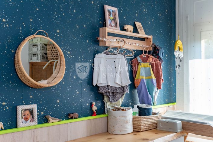 Image No.35-4 Bed Property for sale