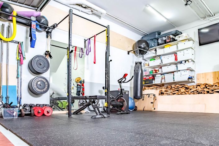 Image No.51-4 Bed Property for sale