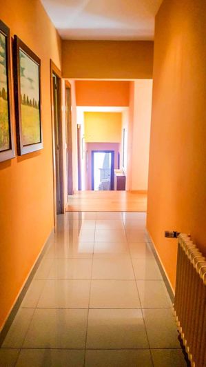 Image No.10-8 Bed Villa for sale