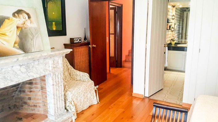 Image No.17-8 Bed Villa for sale