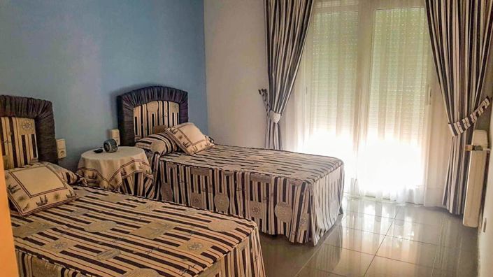 Image No.22-8 Bed Villa for sale