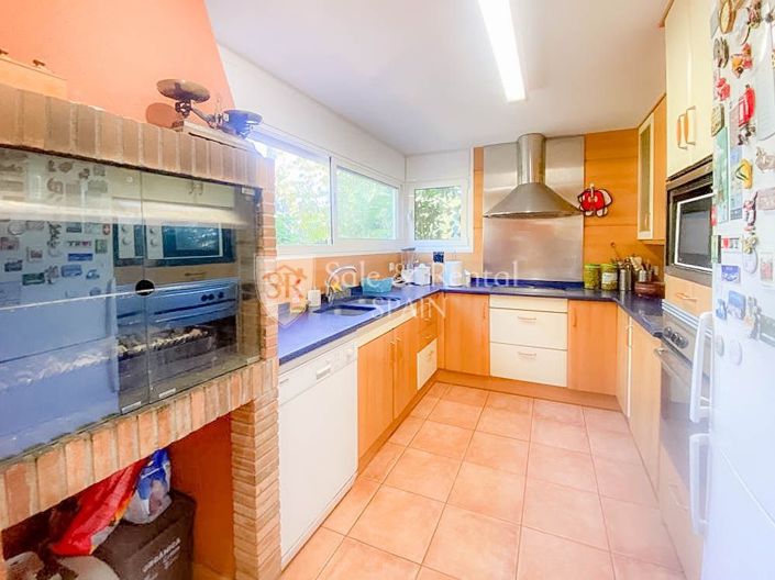 Image No.12-2 Bed Villa for sale