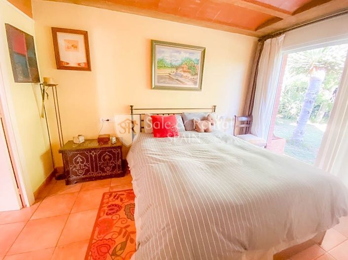 Image No.17-2 Bed Villa for sale