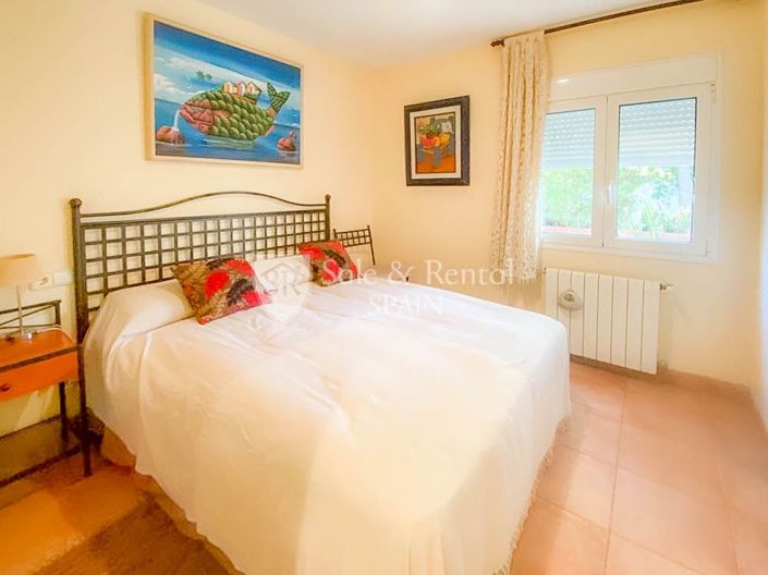 Image No.19-2 Bed Villa for sale