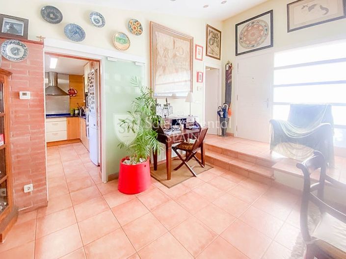 Image No.3-2 Bed Villa for sale