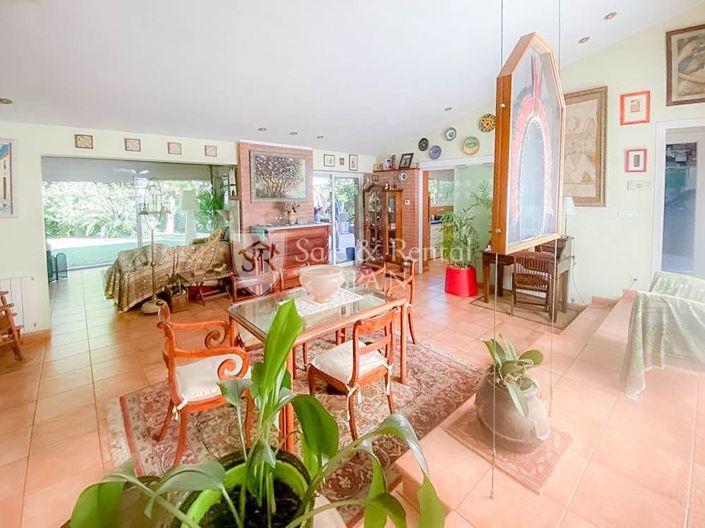 Image No.8-2 Bed Villa for sale