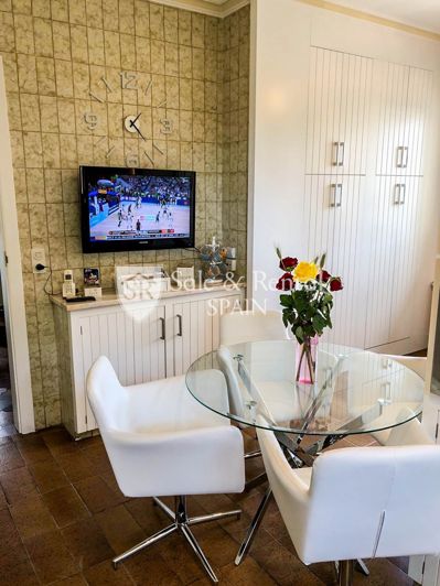 Image No.40-6 Bed Villa for sale