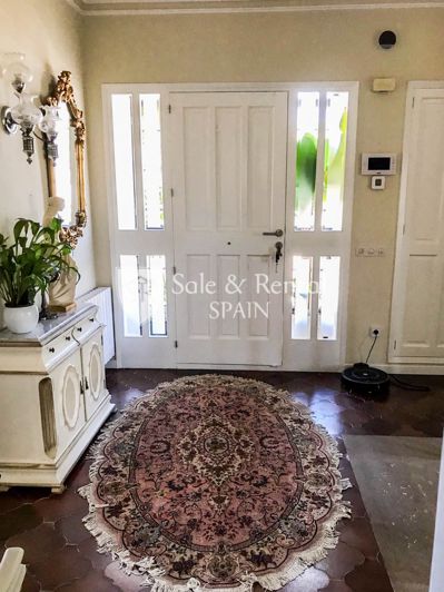 Image No.8-6 Bed Villa for sale