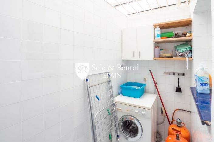 Image No.13-8 Bed Villa for sale