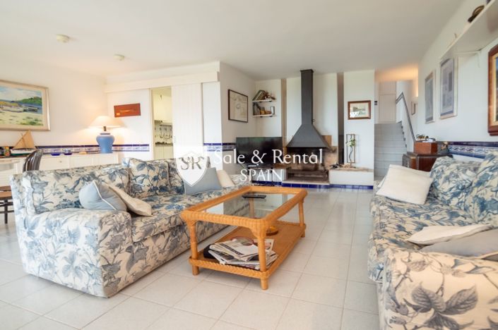 Image No.37-8 Bed Villa for sale