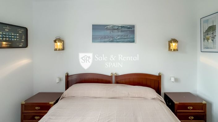 Image No.41-8 Bed Villa for sale