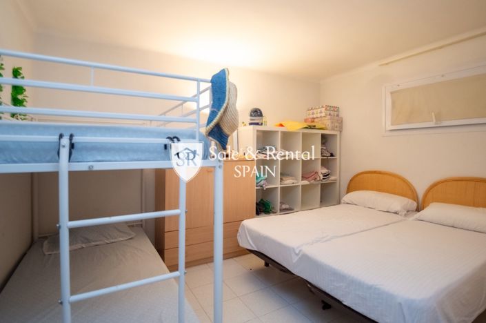 Image No.48-8 Bed Villa for sale