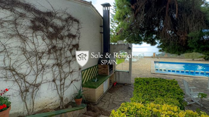 Image No.51-8 Bed Villa for sale